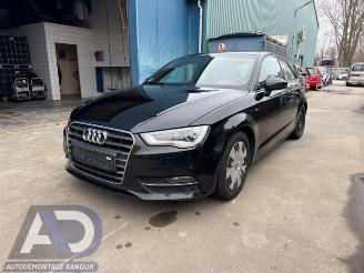 Dezmembrări autoturisme Audi A3 A3 (8V1/8VK), Hatchback 3-drs, 2012 / 2020 1.6 TDI Ultra 16V 2015