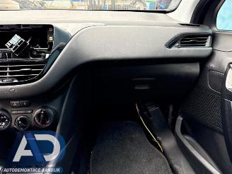 Peugeot 208 208 I (CA/CC/CK/CL), Hatchback, 2012 / 2019 1.2 Vti 12V PureTech 82 picture 12