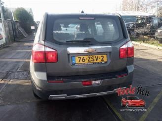 Chevrolet Orlando Orlando (YYM/YYW), MPV, 2010 / 2015 1.8 16V VVT Bifuel picture 2