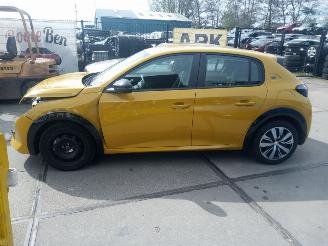 Peugeot e-208 Peugeot e-208 EV Active 50 kWh zie video !! picture 5