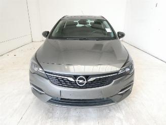 Opel Astra SPORTS TOURER picture 3