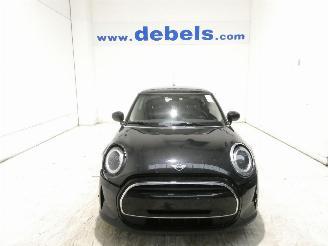 Damaged car Mini One  2022/6