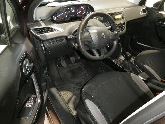 Peugeot 2008 ACCESS picture 21