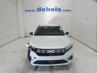 damaged passenger cars Dacia Sandero III ESSENTIA 2023/8