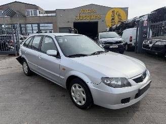 Coche accidentado Mazda 323 DOHC 16-VALVE 2002/7