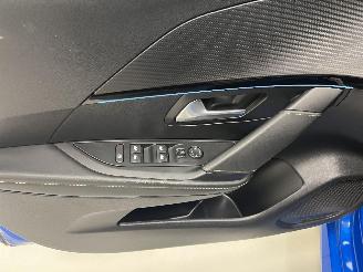 Peugeot 208 GT LINE picture 12