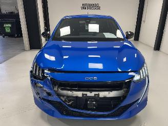 Peugeot 208 GT LINE picture 7