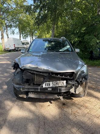 Salvage car Mercedes M-klasse ML 250 BLEUTEC 2012/9