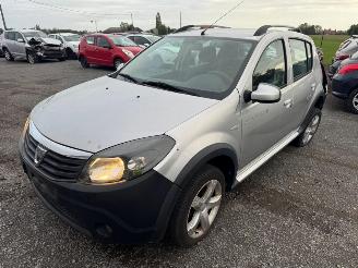 skadebil auto Dacia Sandero  2012/9