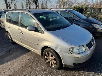 Volkswagen Touran  picture 2