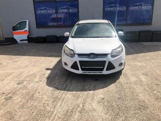 disassembly passenger cars Ford Focus  2012/9
