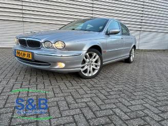 Salvage car Jaguar X-type X-type, Sedan, 2001 / 2009 2.1 V6 24V 2003/1