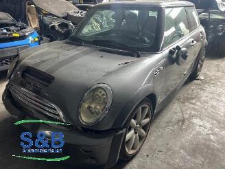Mini Cooper S Mini Cooper S (R53), Hatchback, 2002 / 2006 1.6 16V picture 2