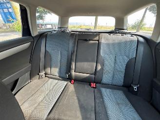 Volkswagen Passat 1.6 TDI 16V Bluemotion Combi/o  Diesel 1.598cc 77kW (105pk) FWD 2010-08/2014-12  CAYC picture 25