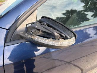 Volkswagen Passat 1.6 TDI 16V Bluemotion Combi/o  Diesel 1.598cc 77kW (105pk) FWD 2010-08/2014-12  CAYC picture 33