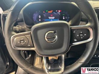 Volvo EX40  picture 18