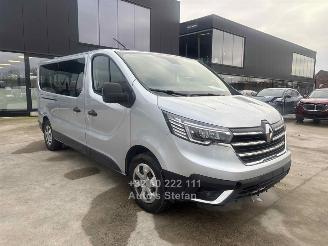 skadebil auto Renault Trafic  2024/6