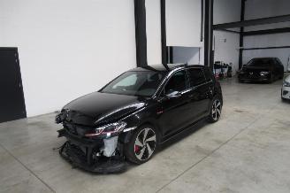 Coche accidentado Volkswagen Golf PERFORMANCE 2018/4