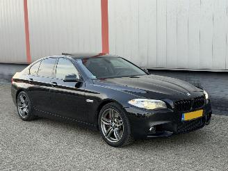 uszkodzony samochody osobowe BMW 5-serie 550i M 2011/1