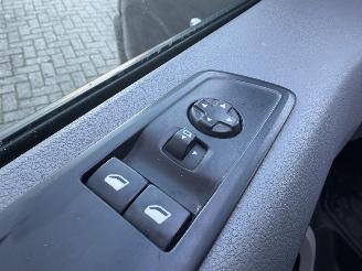 Peugeot Expert 231L 2.0 BlueHDI 180 Premium Pack picture 11