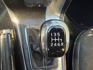 Volvo V-40 2.0 D2 R Design picture 21