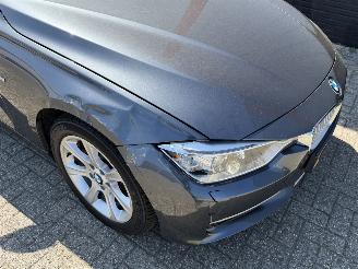 BMW 3-serie 330d xDrive picture 8