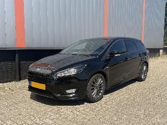 Ford Focus 1.0 Titanium ST Line picture 22