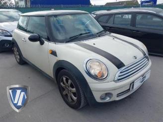 Salvage car Mini Cooper Mini (R56), Hatchback, 2006 / 2013 1.6 16V Cooper 2008/10