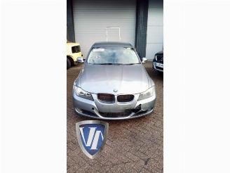 Salvage car BMW 3-serie 3 serie (E90), Sedan, 2005 / 2011 320d 16V 2011/9