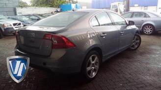 Volvo S-60 S60 II (FS), Sedan, 2010 / 2018 1.6 T3 16V picture 4