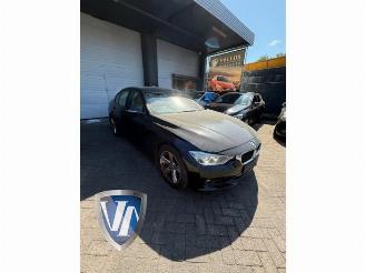 Uttjänta bilar auto BMW 3-serie 3 serie (F30), Sedan, 2011 / 2018 328i 2.0 16V 2013/10