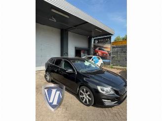 Autoverwertung Volvo V-60 V60 I (FW/GW), Combi, 2010 / 2018 2.4 D6 20V Plug-in Hybrid AWD 2014/10