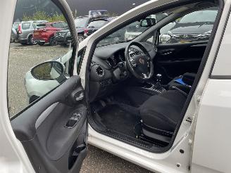 Fiat Punto Evo 5DRS 73 KW picture 10