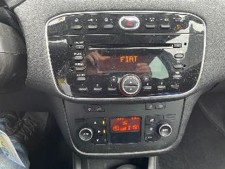 Fiat Punto Evo 5DRS 73 KW picture 12