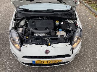 Fiat Punto Evo 5DRS 73 KW picture 7