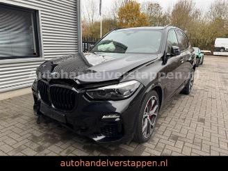 krockskadad bil auto BMW X5 xDrive 45 e M Sport Pano Air Leder Harman 2021/10